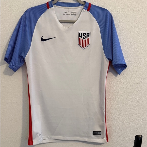 Nike Other - Nike White and Blue USA Soccer Jersey